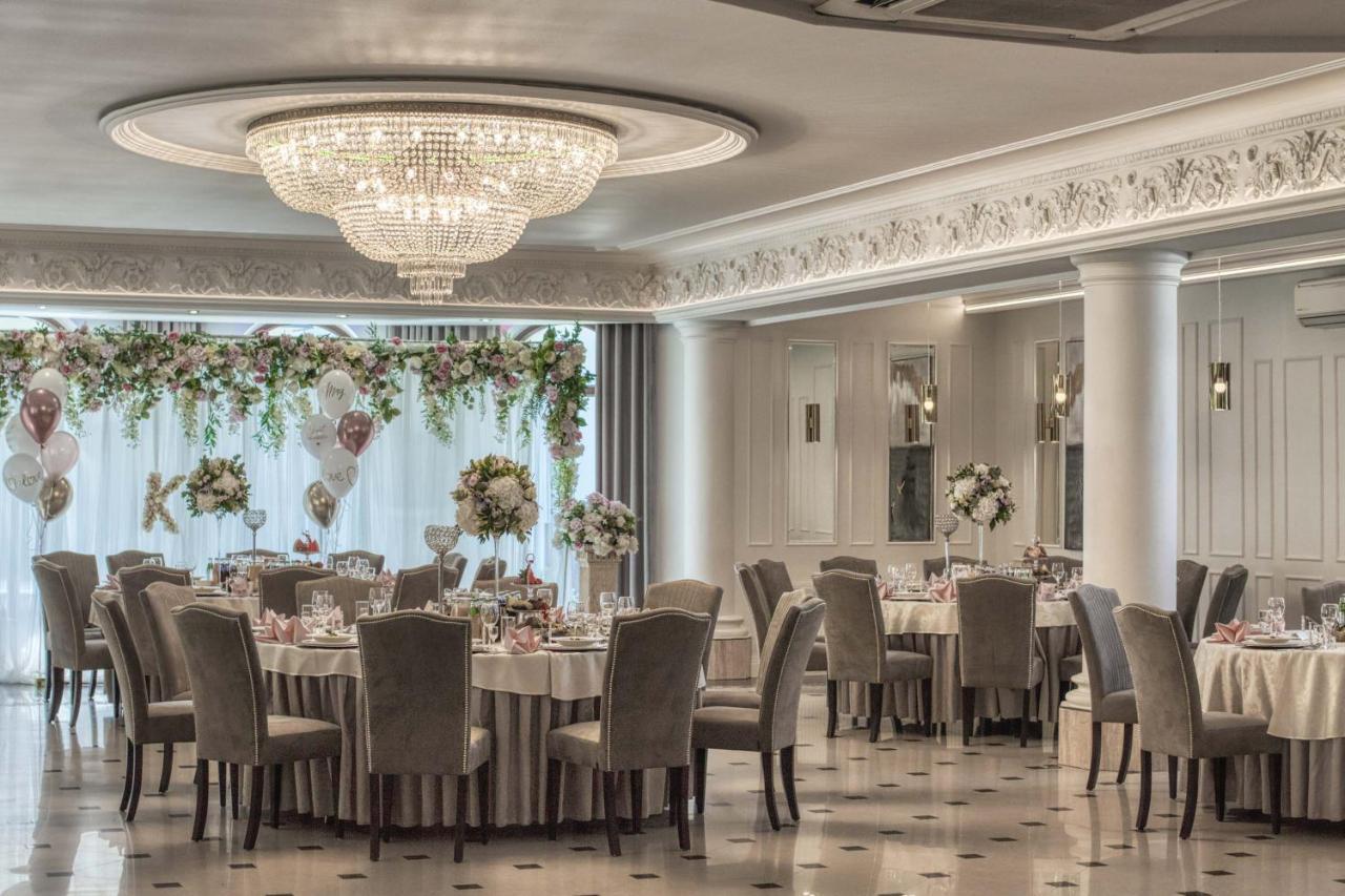 Hotel & Spa Bialy Dom Preiswitz Exterior foto