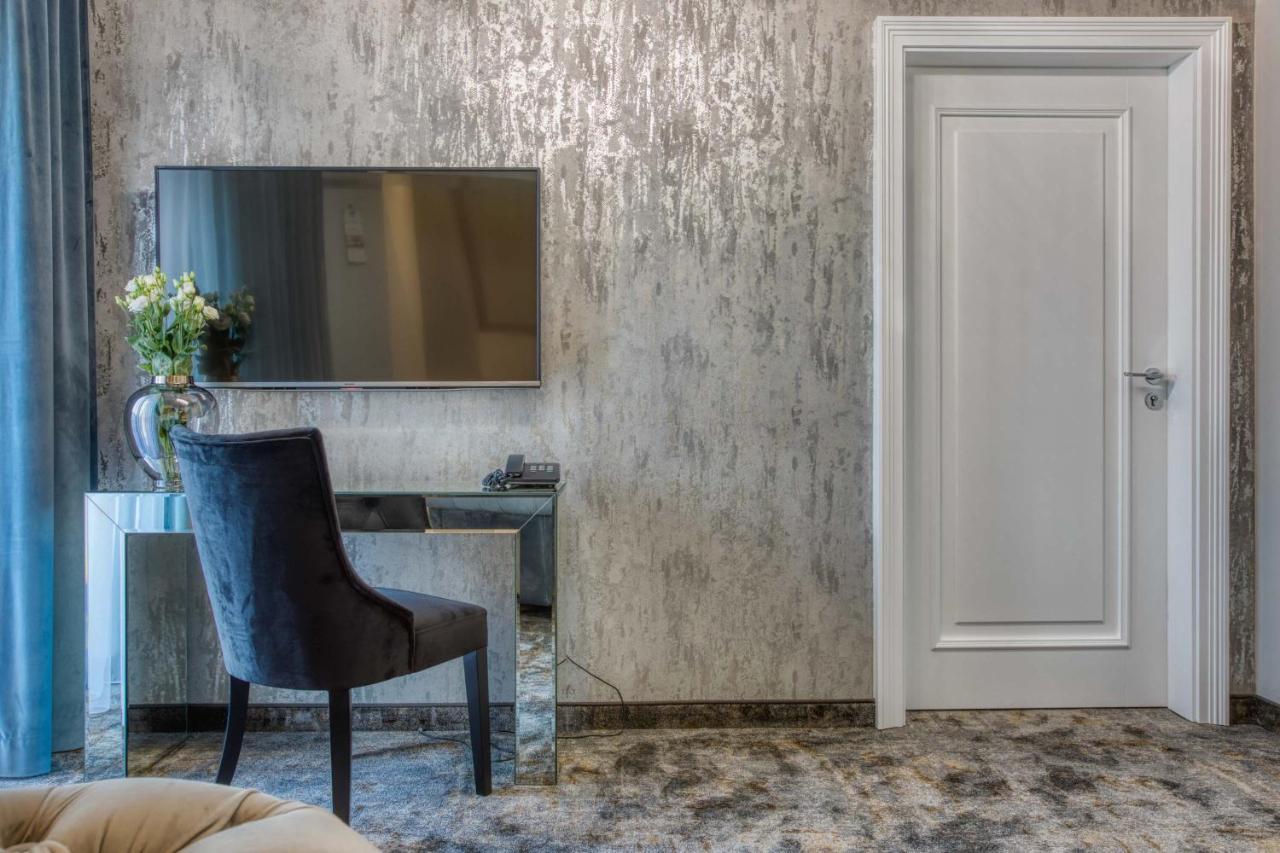 Hotel & Spa Bialy Dom Preiswitz Exterior foto