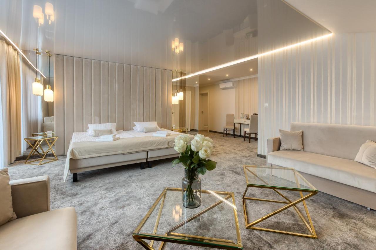 Hotel & Spa Bialy Dom Preiswitz Exterior foto