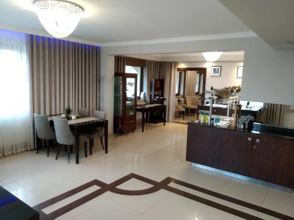 Hotel & Spa Bialy Dom Preiswitz Exterior foto